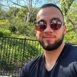 Meet your Posher, Harvey